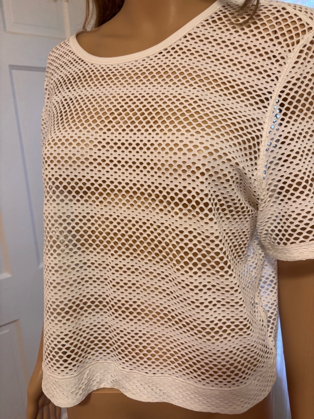 Lululemon Women’s Short Sleeve White Top NWOT